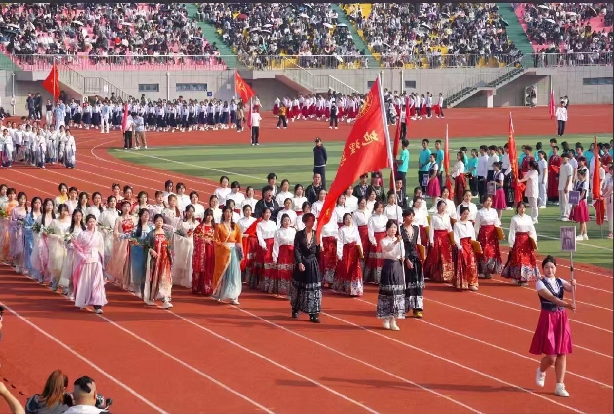 方队.jpg 方队.jpg