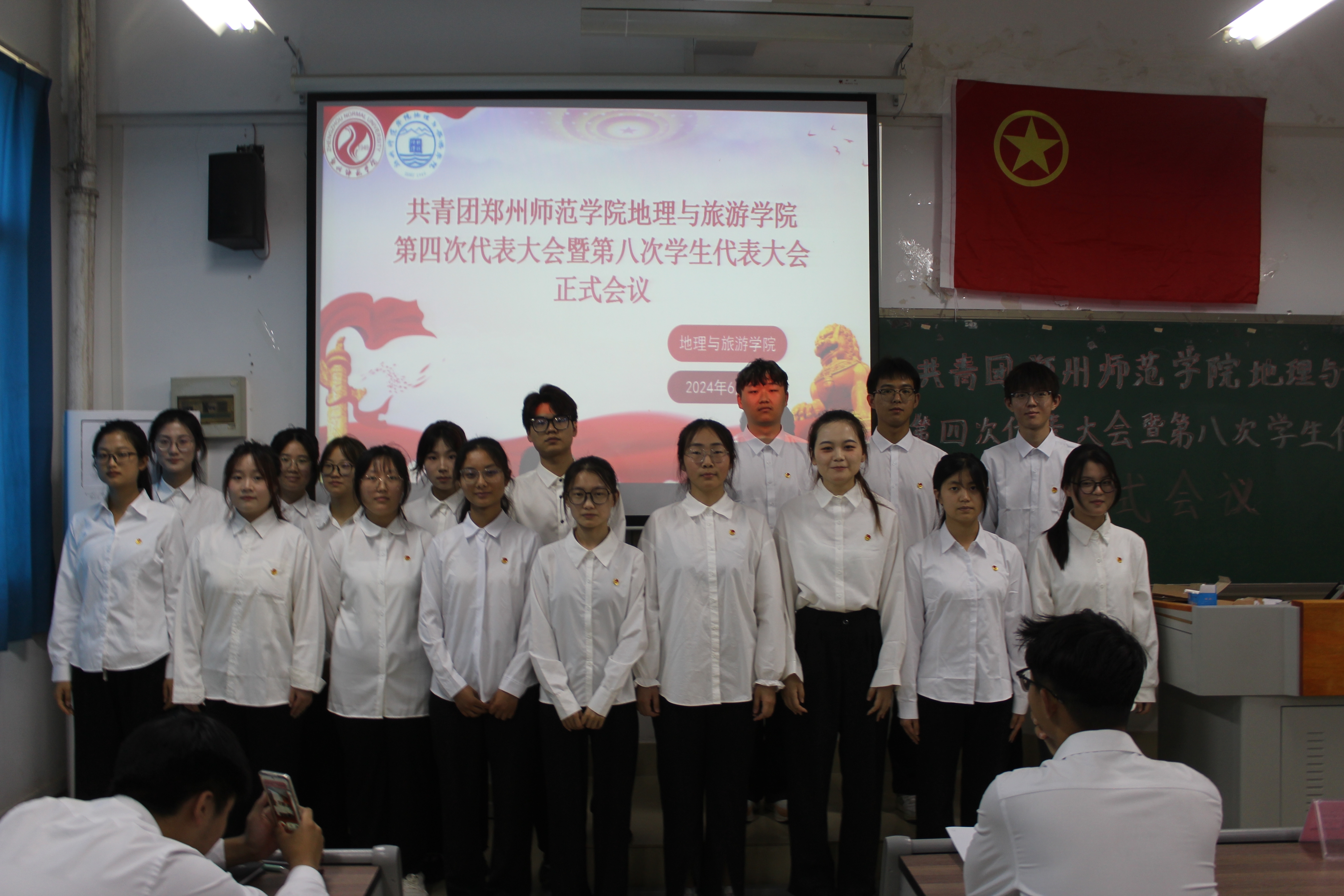 988380b711fb3a89714838c4fcc72ec.jpg 988380b711fb3a89714838c4fcc72ec.jpg