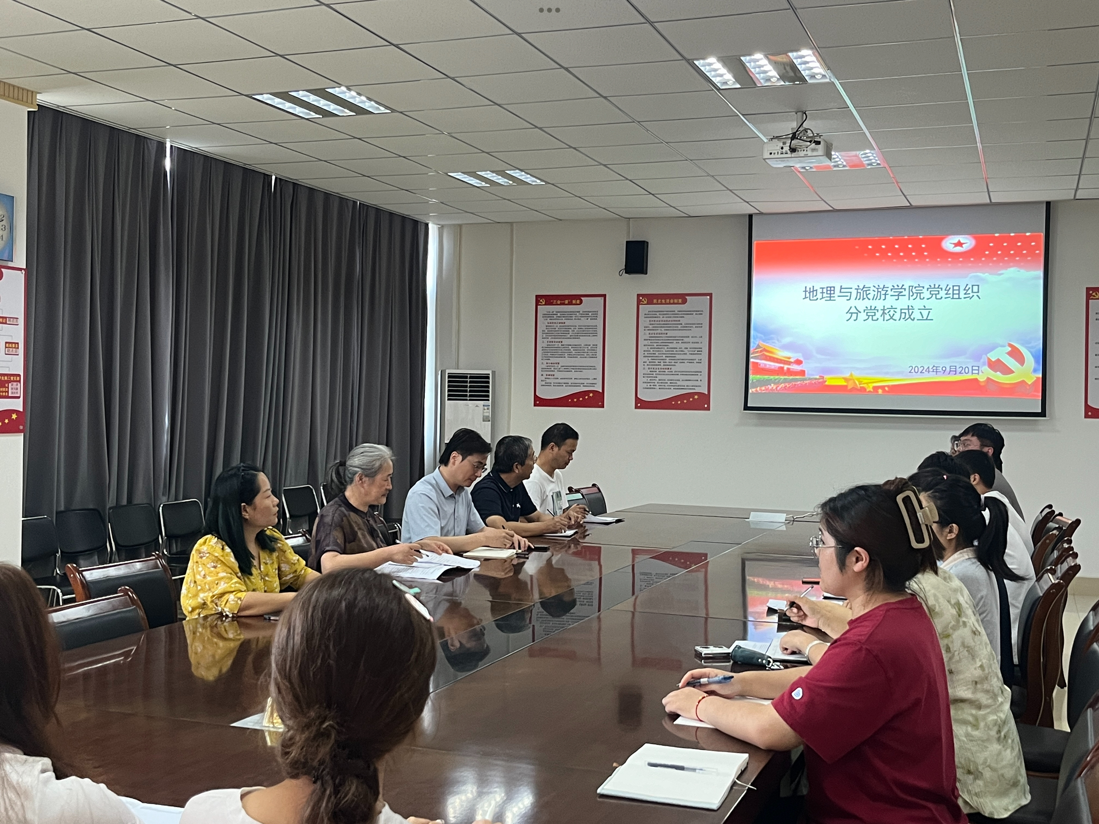 查看最近的照片.png 查看最近的照片.png